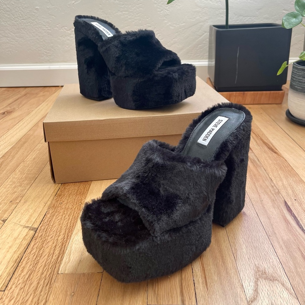 New Steve Madden Black Trixie furry platform heels